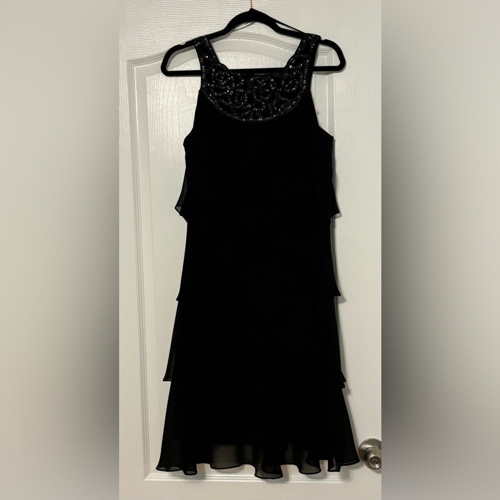 Sleeveless Black Ruffles Evening Dress